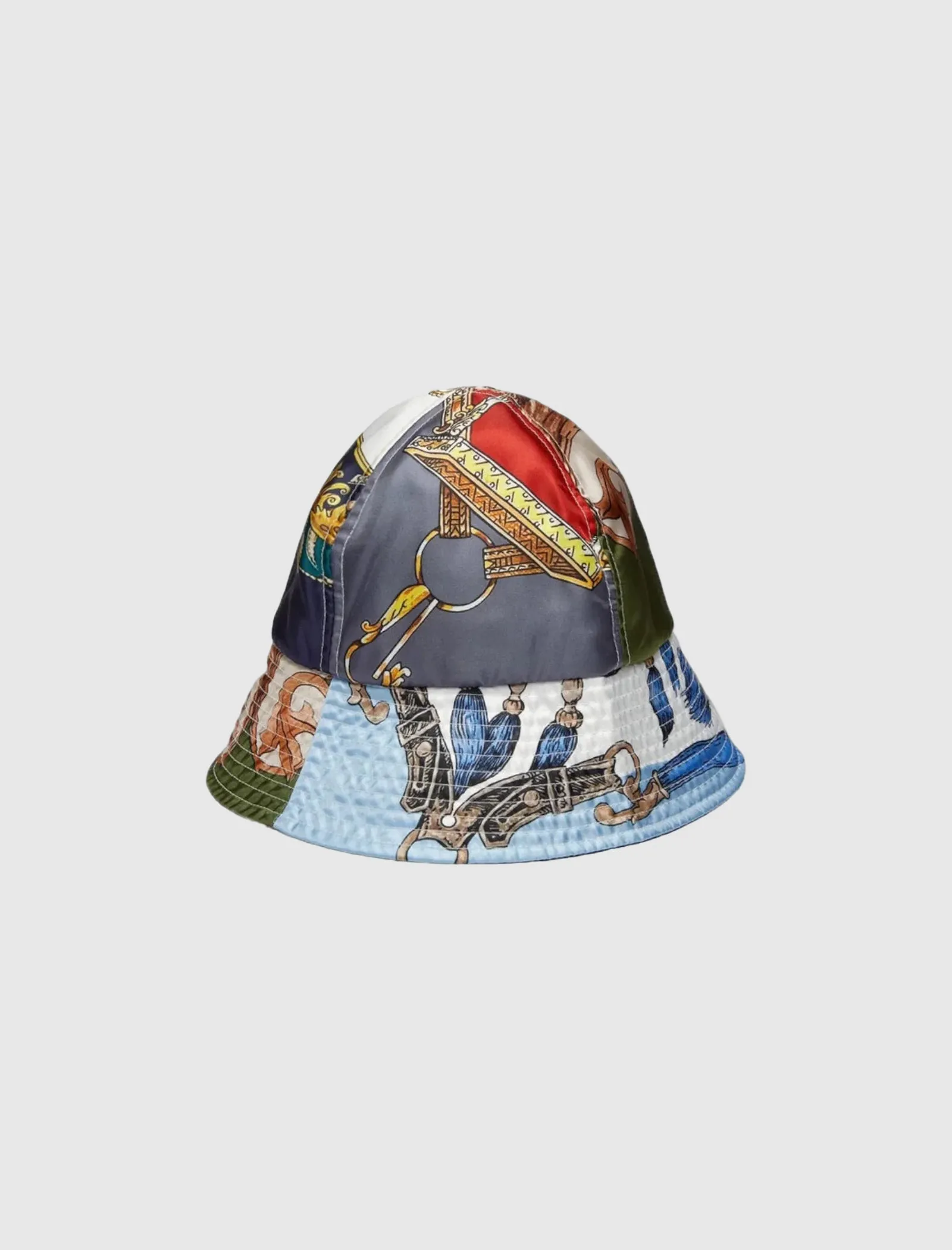 BUCKET HAT