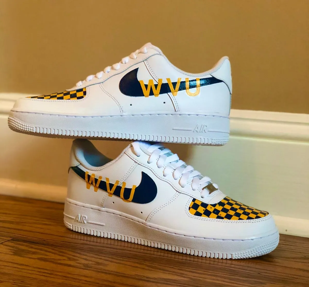 'College V4' Nike AF1 (Women's)