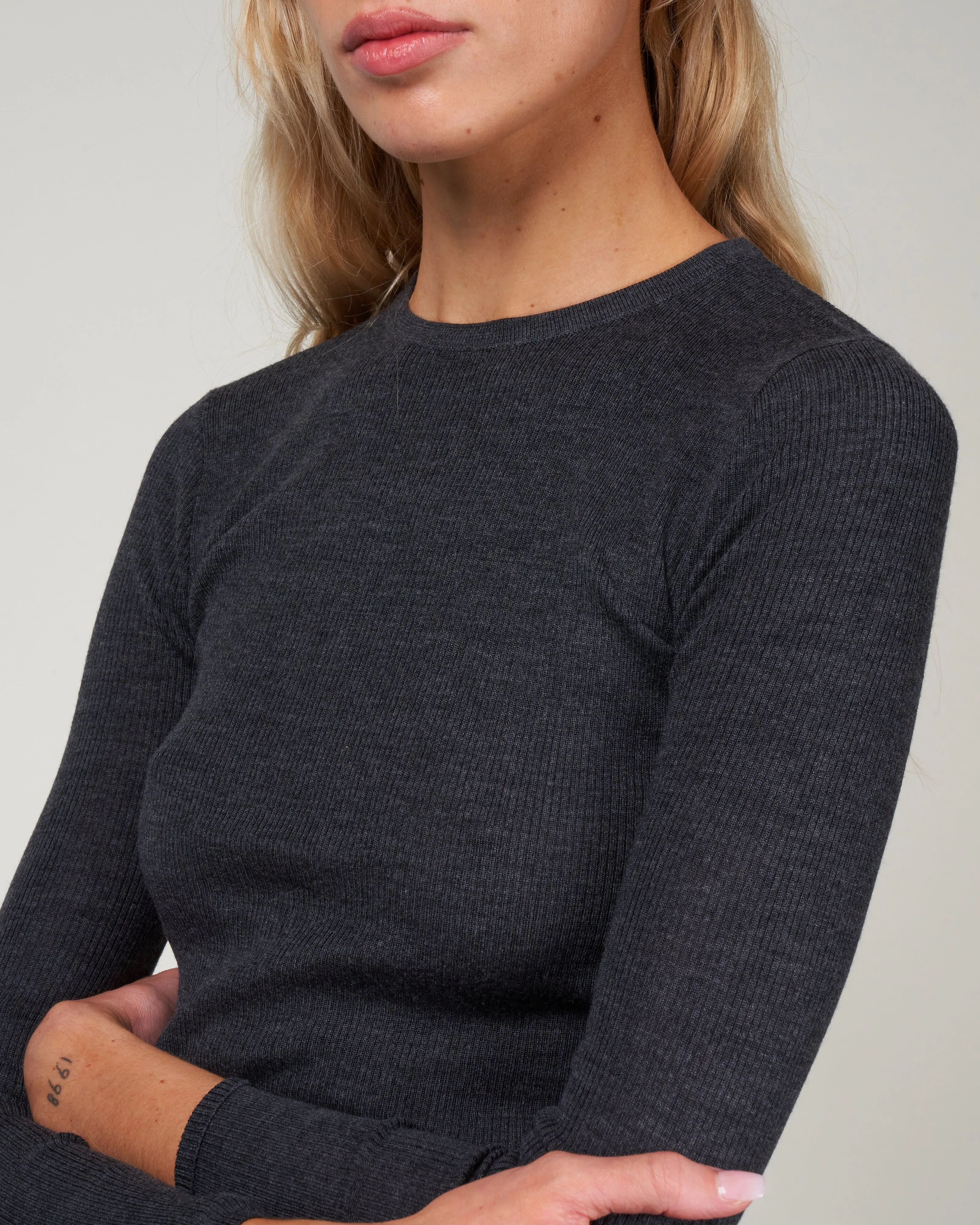 feather weight ribbed sweater crewneck pullover - dark heather grey
