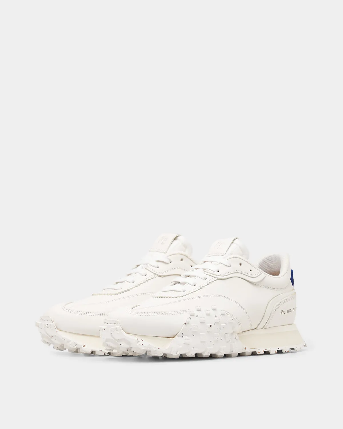 Filling Pieces Crease Runner 683