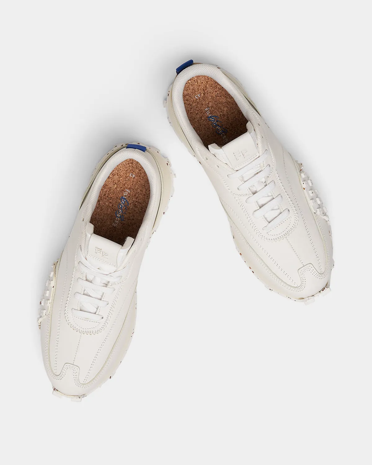 Filling Pieces Crease Runner 683