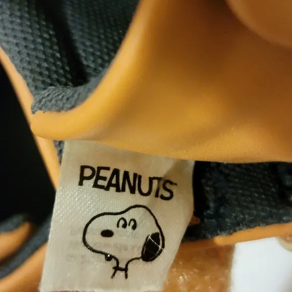 H&amp;M Peanuts Snoopy Toddler Sneakers Size 2.5