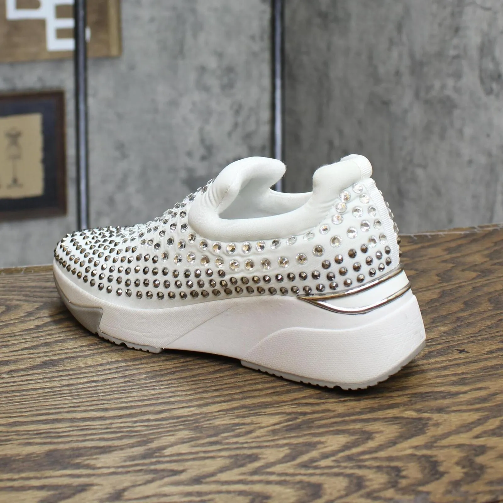 Inc Rhinestone Oneena Sneakers Amputee Replacement Left Shoe Only White 7M