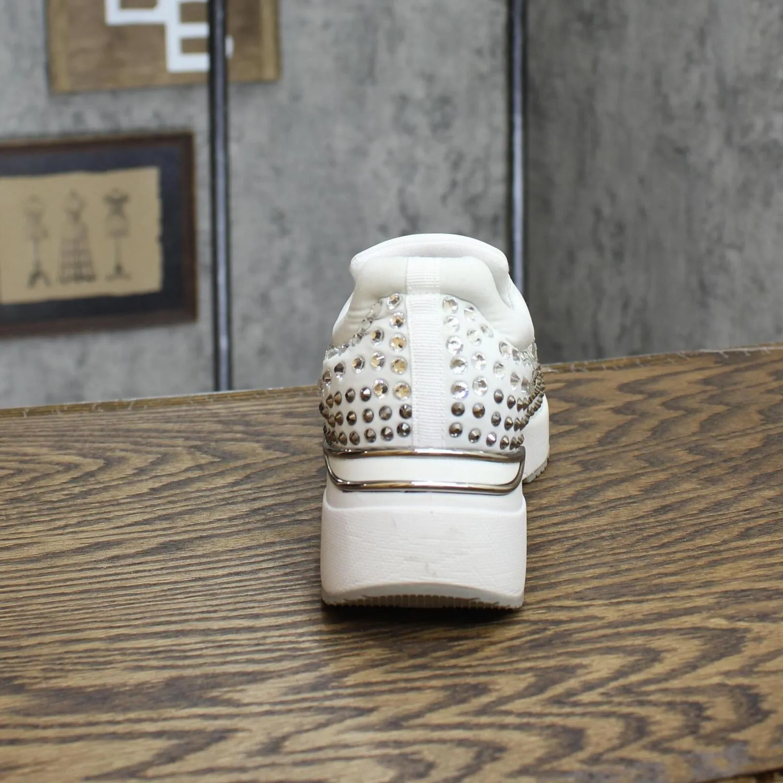 Inc Rhinestone Oneena Sneakers Amputee Replacement Left Shoe Only White 7M