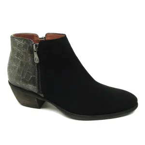 KA 18603 Black