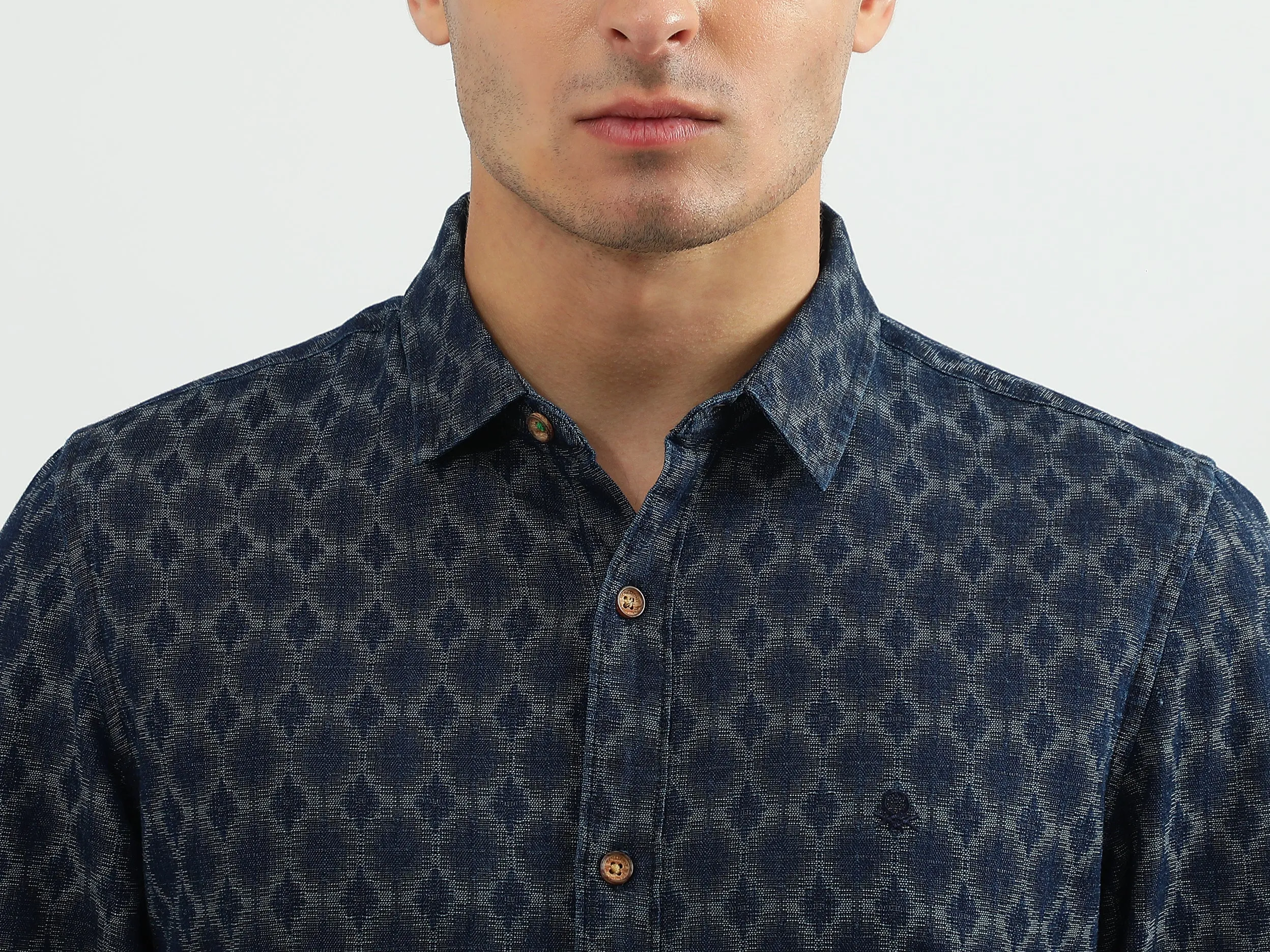 Men Printed Spread Collar Shirt