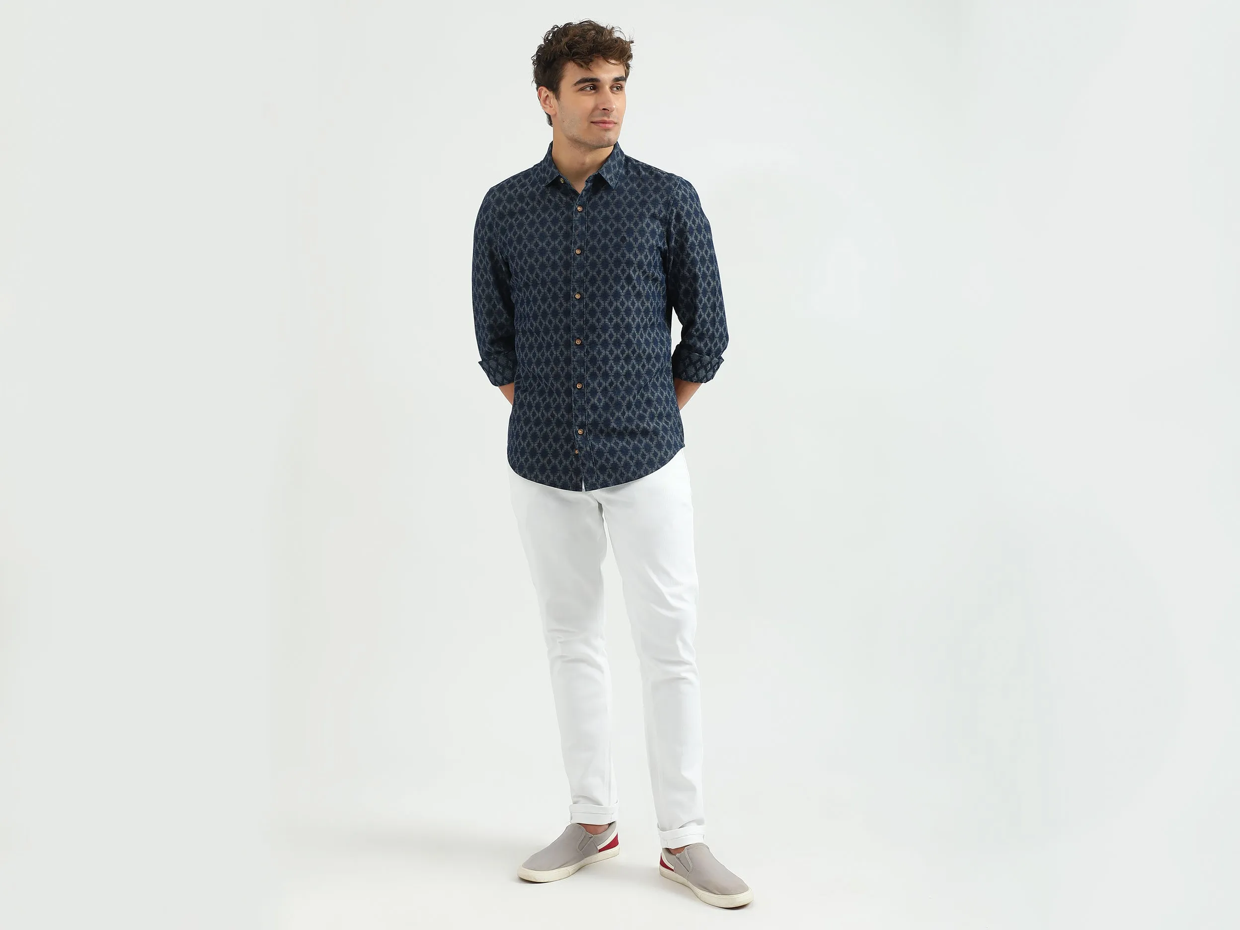 Men Printed Spread Collar Shirt