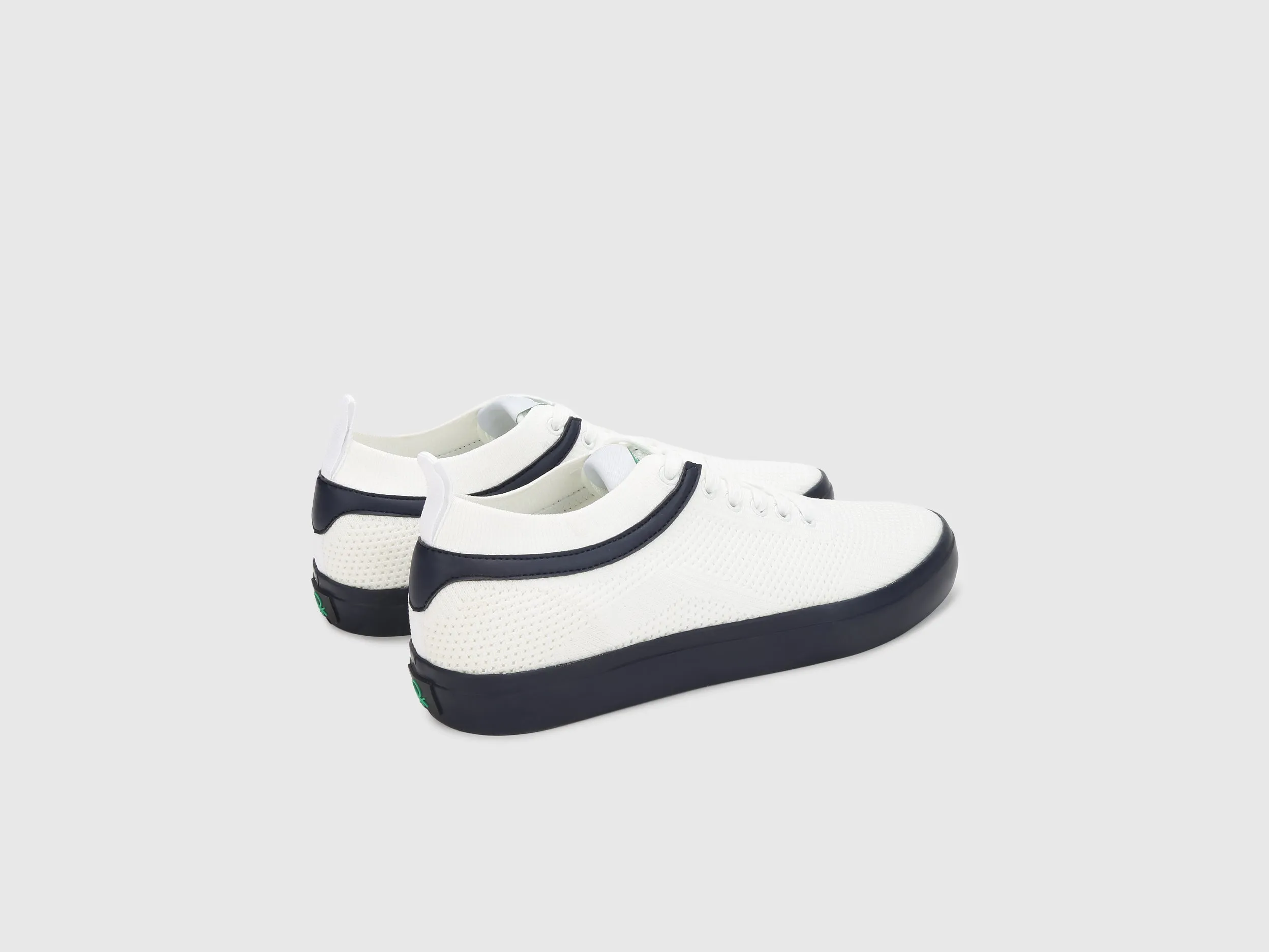 Men Textured Lace-up Sneakers