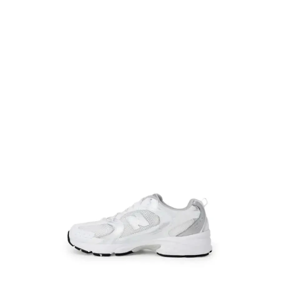 New Balance Women's Grey Sneakers in Faux Leather