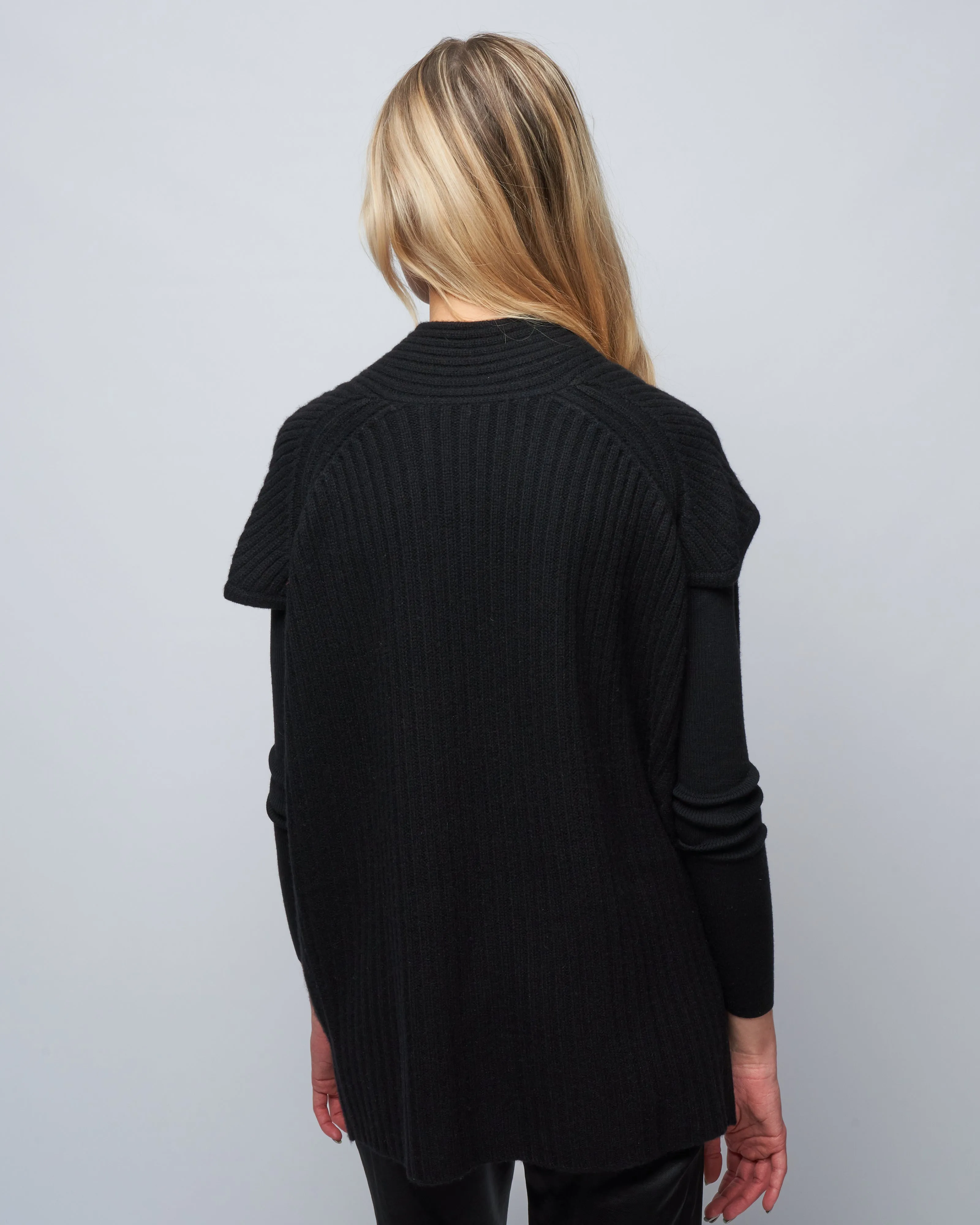 nian shrug- cashmere - black