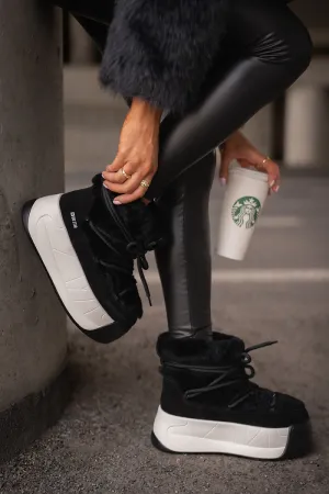 Snow boots