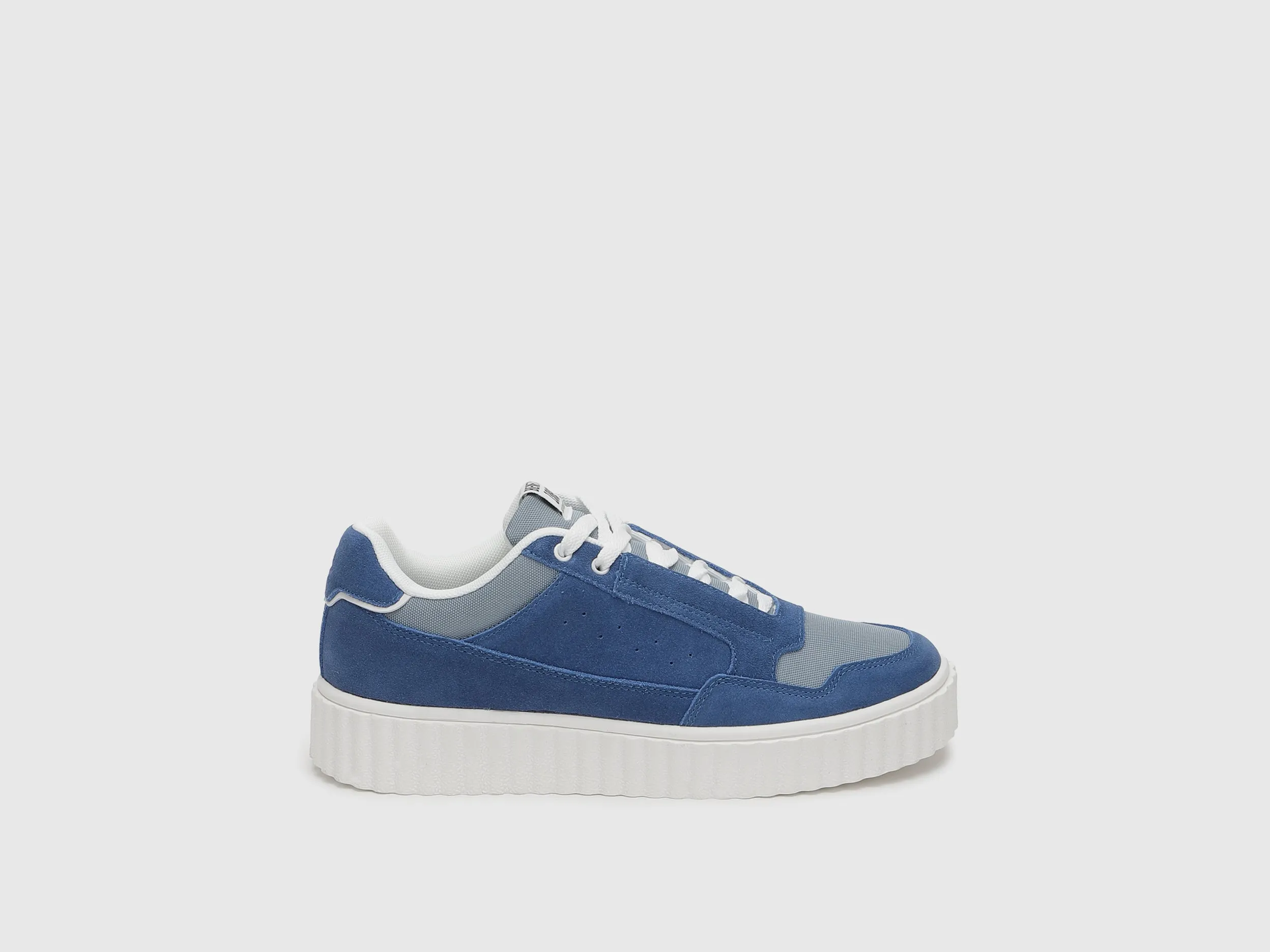 Solid Pattern Lace-Up Sneakers