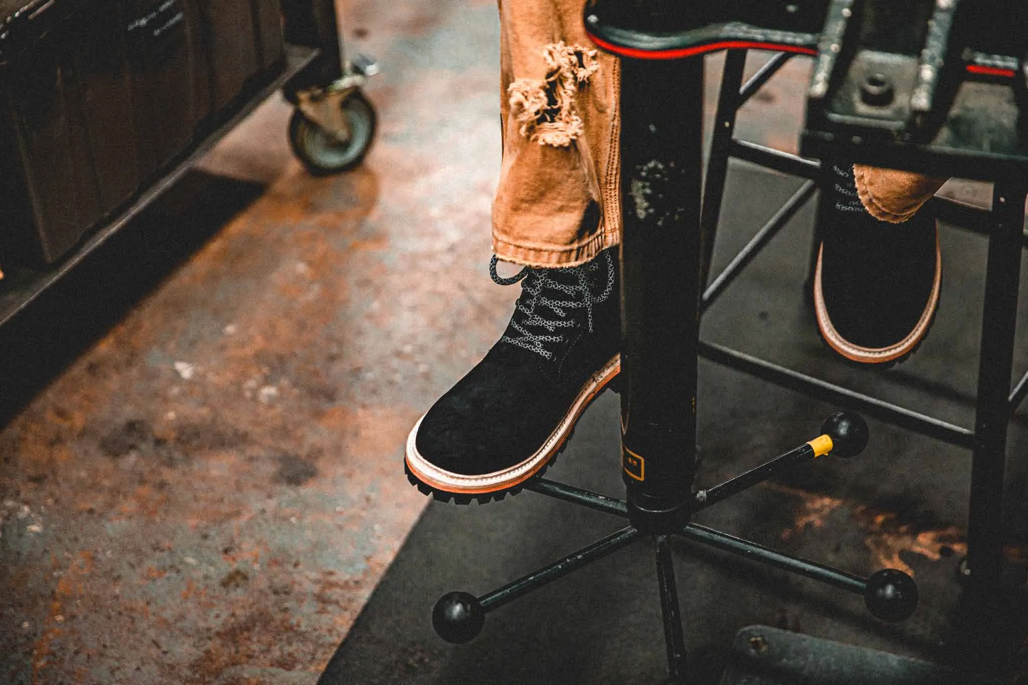 Tobacco Maverick Boots - Matte Black