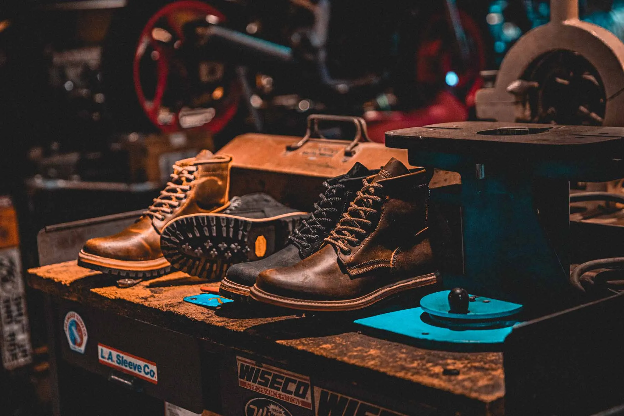 Tobacco Maverick Boots - Matte Black