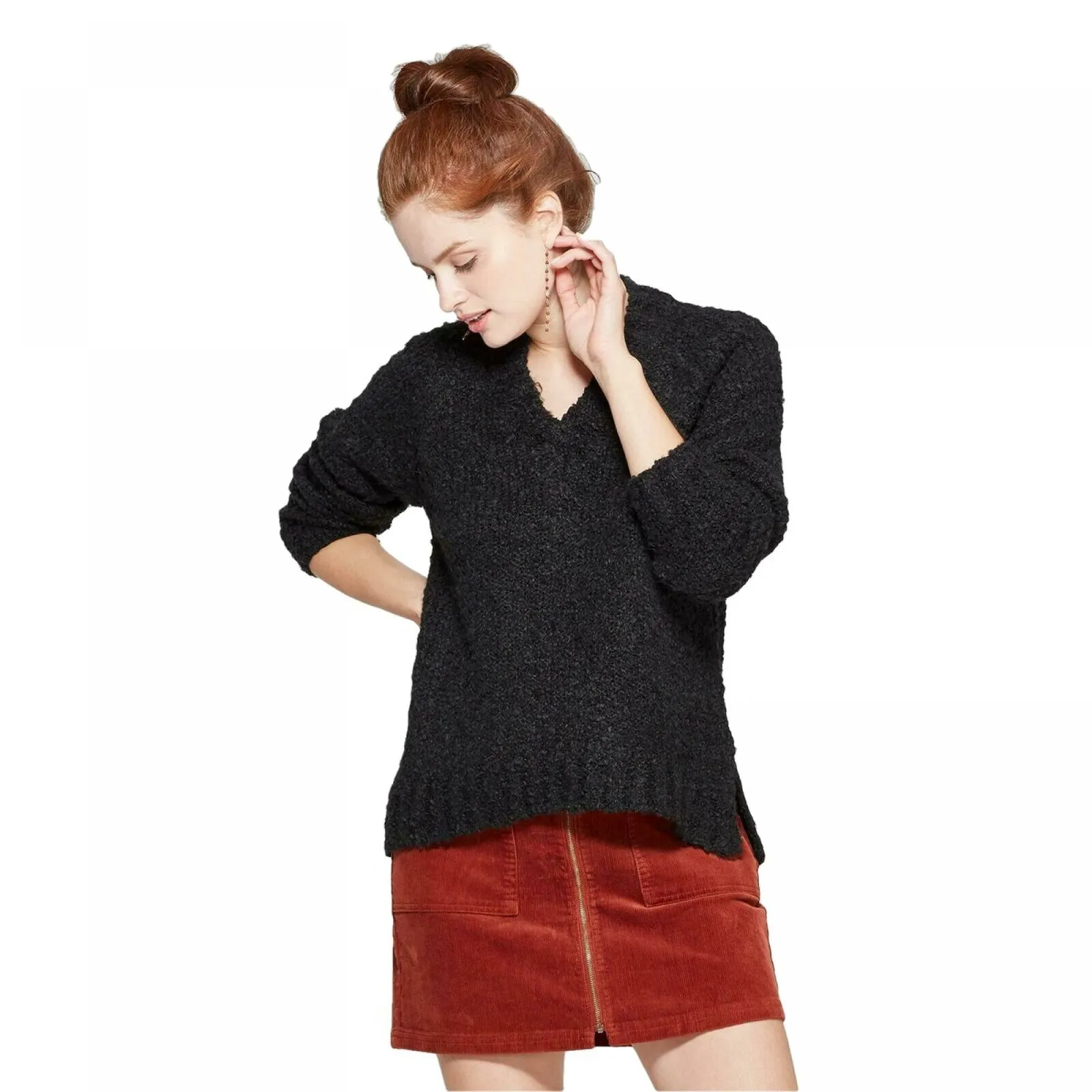 Universal Thread Women's Long Sleeve Pullover V-Neck Textured Boucle Sweater