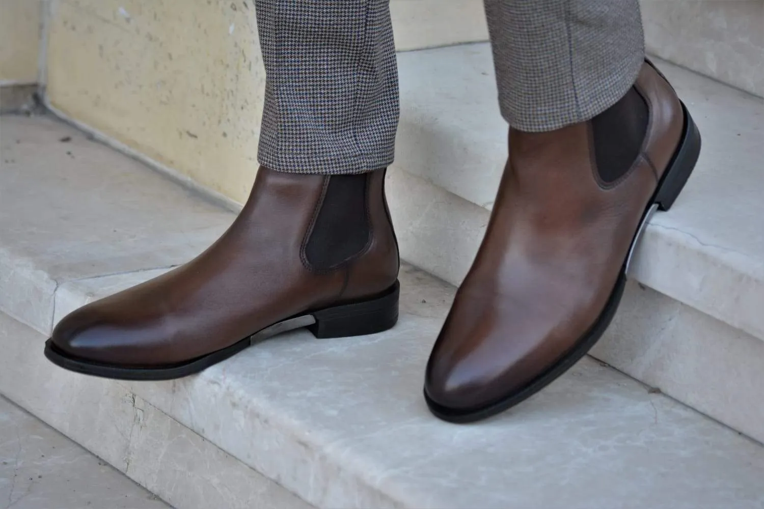 Vicenza Calf Leather Boots in Brown - Elevate Your Style